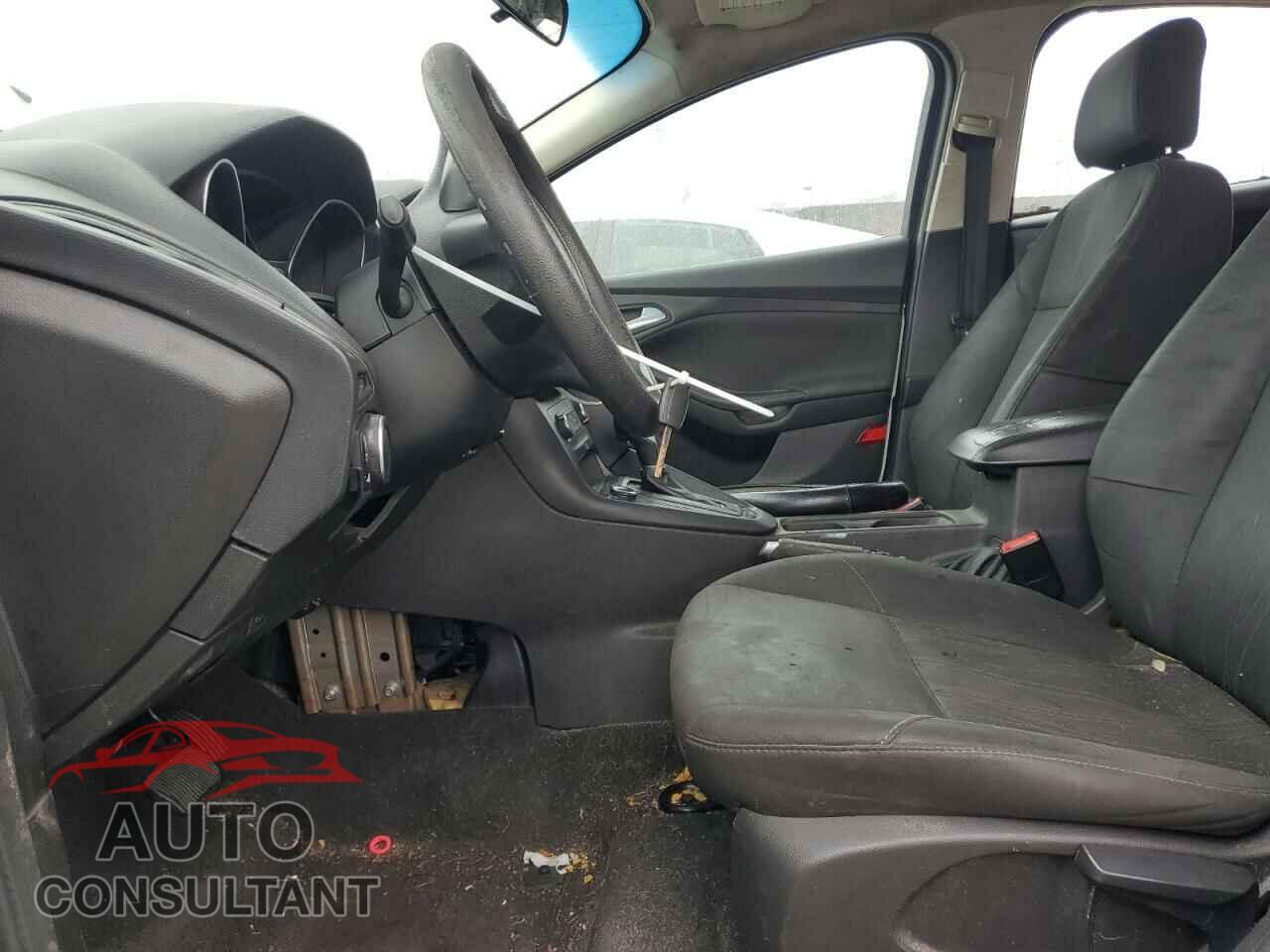 FORD FOCUS 2016 - 1FADP3F22GL270420
