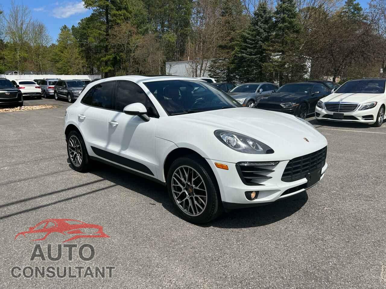PORSCHE MACAN 2016 - WP1AB2A57GLB42132