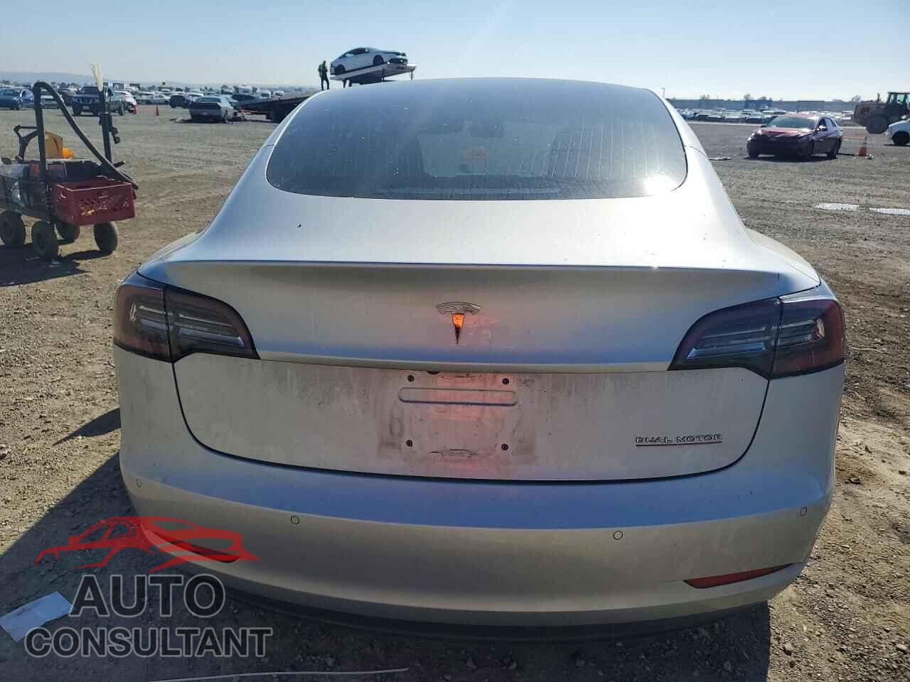TESLA MODEL 3 2018 - 5YJ3E1EB2JF116947