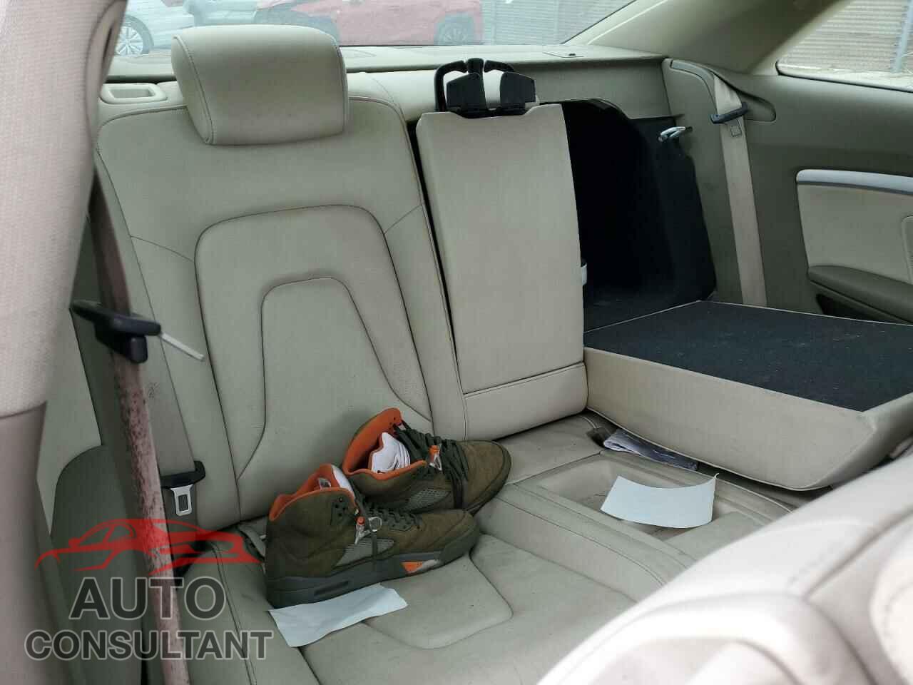 AUDI A5 2012 - WAULFAFR7CA042930