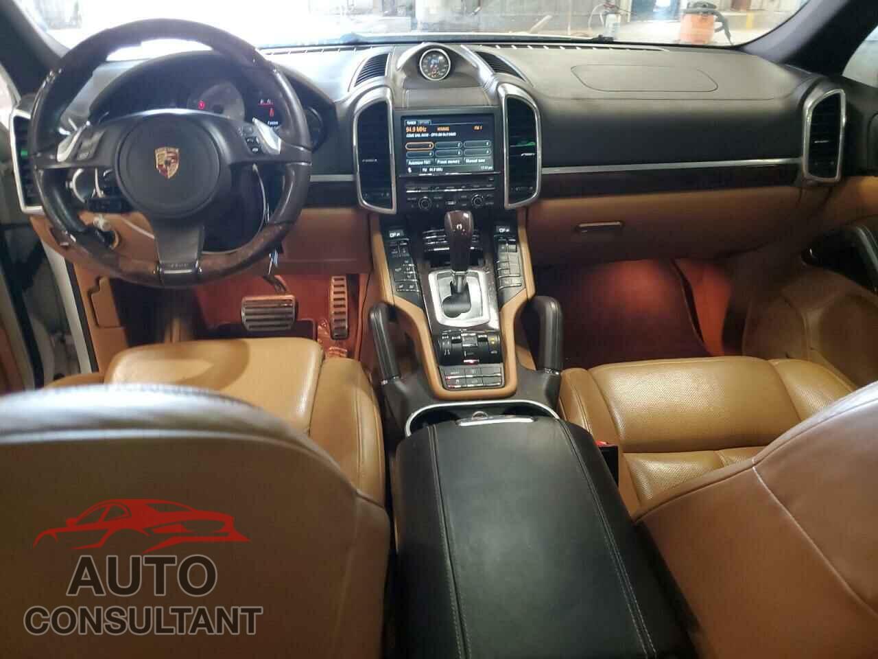 PORSCHE CAYENNE 2012 - WP1AB2A24CLA49892