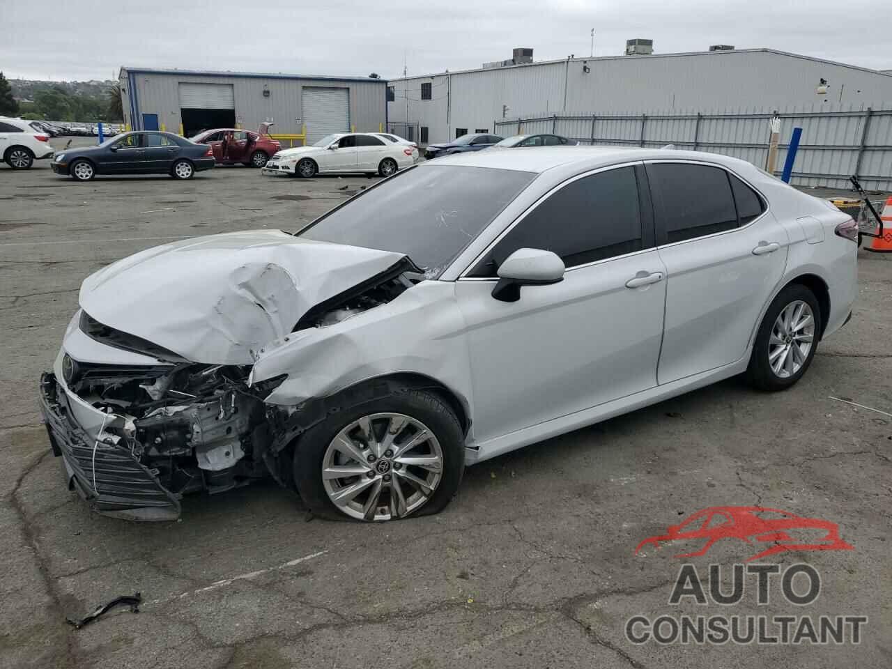 TOYOTA CAMRY 2023 - 4T1C11AK2PU105752