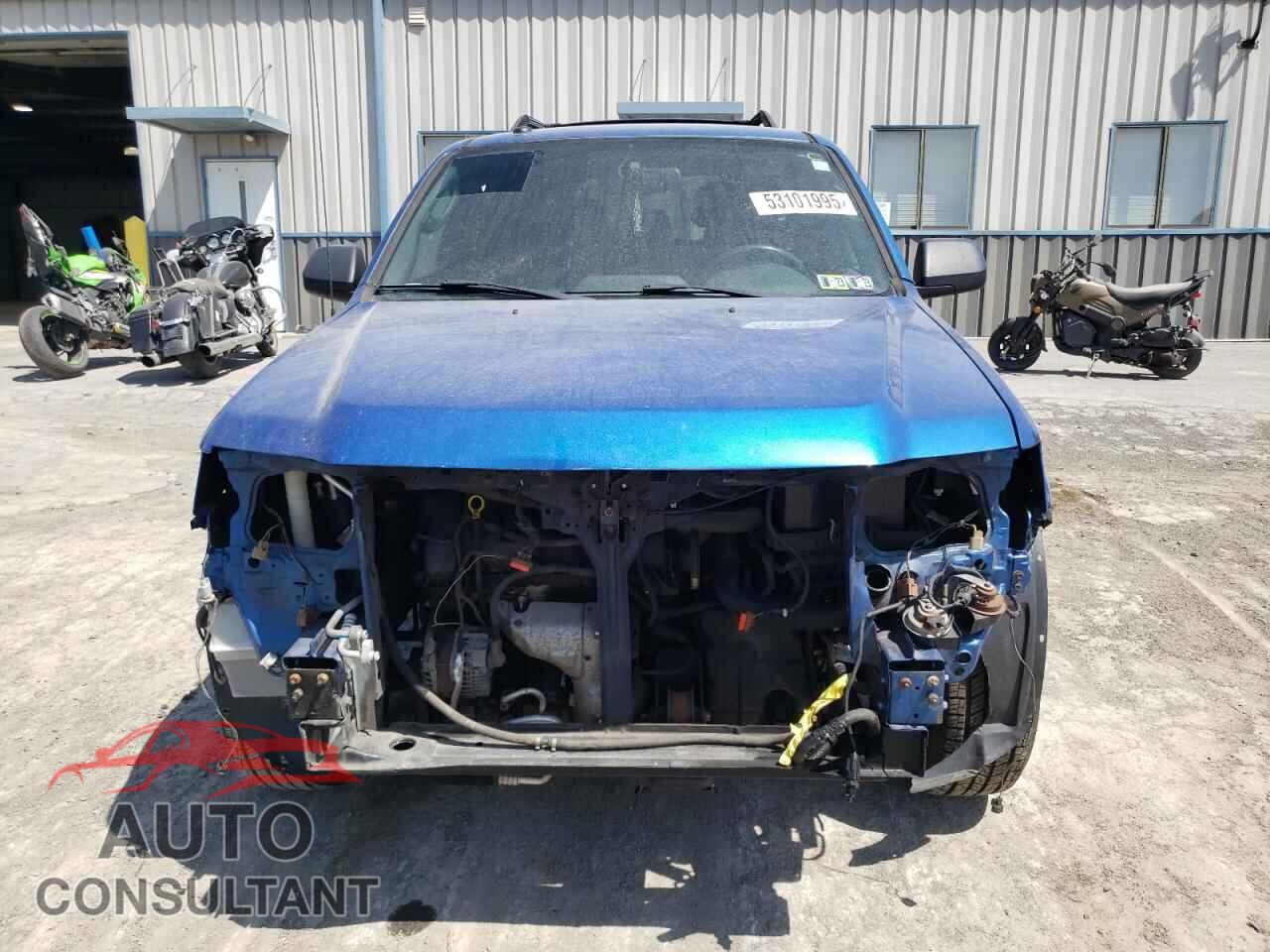 FORD ESCAPE 2011 - 1FMCU9DG9BKB69675
