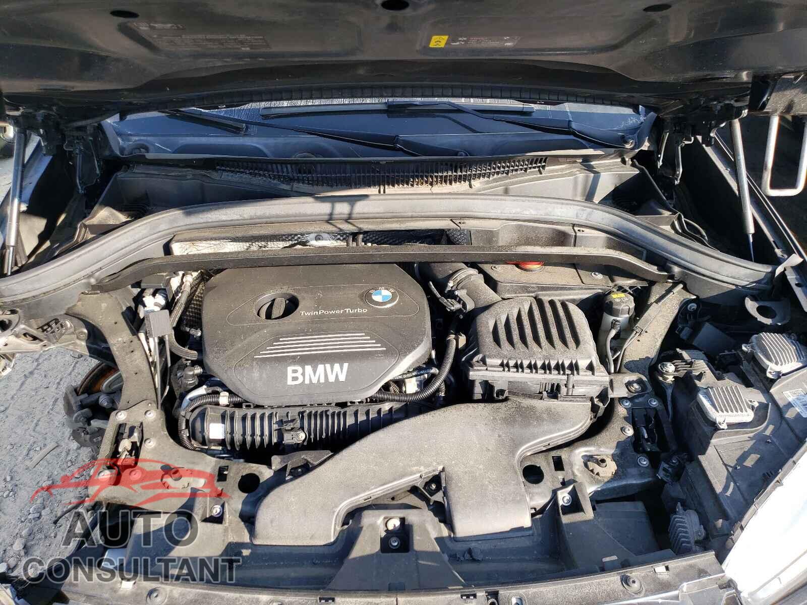 BMW X1 2017 - WBXHT3C32H5F70524
