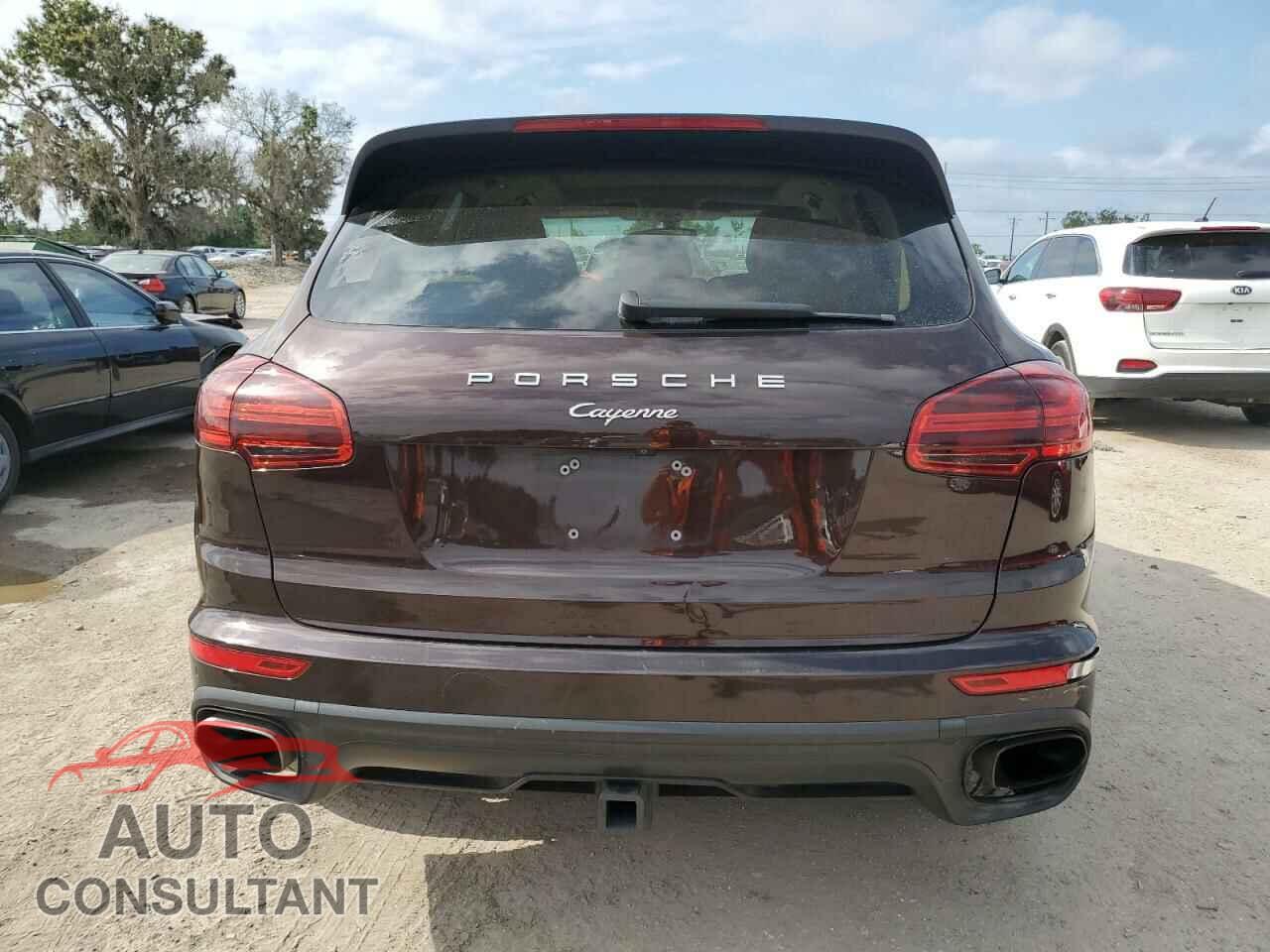 PORSCHE CAYENNE 2016 - WP1AA2A26GKA36074