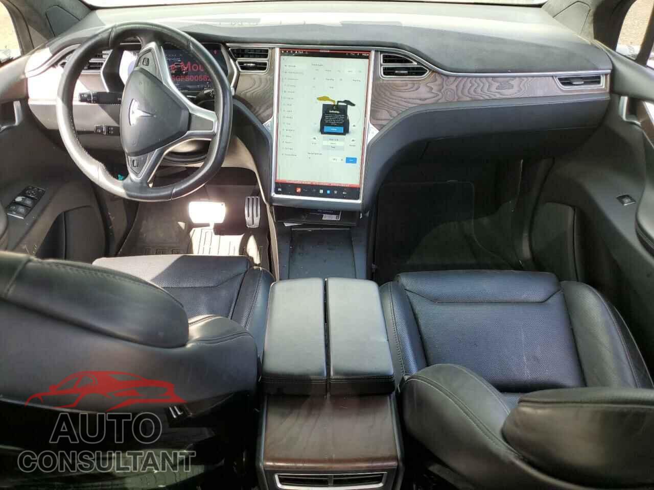 TESLA MODEL X 2016 - 5YJXCAE46GFS00562