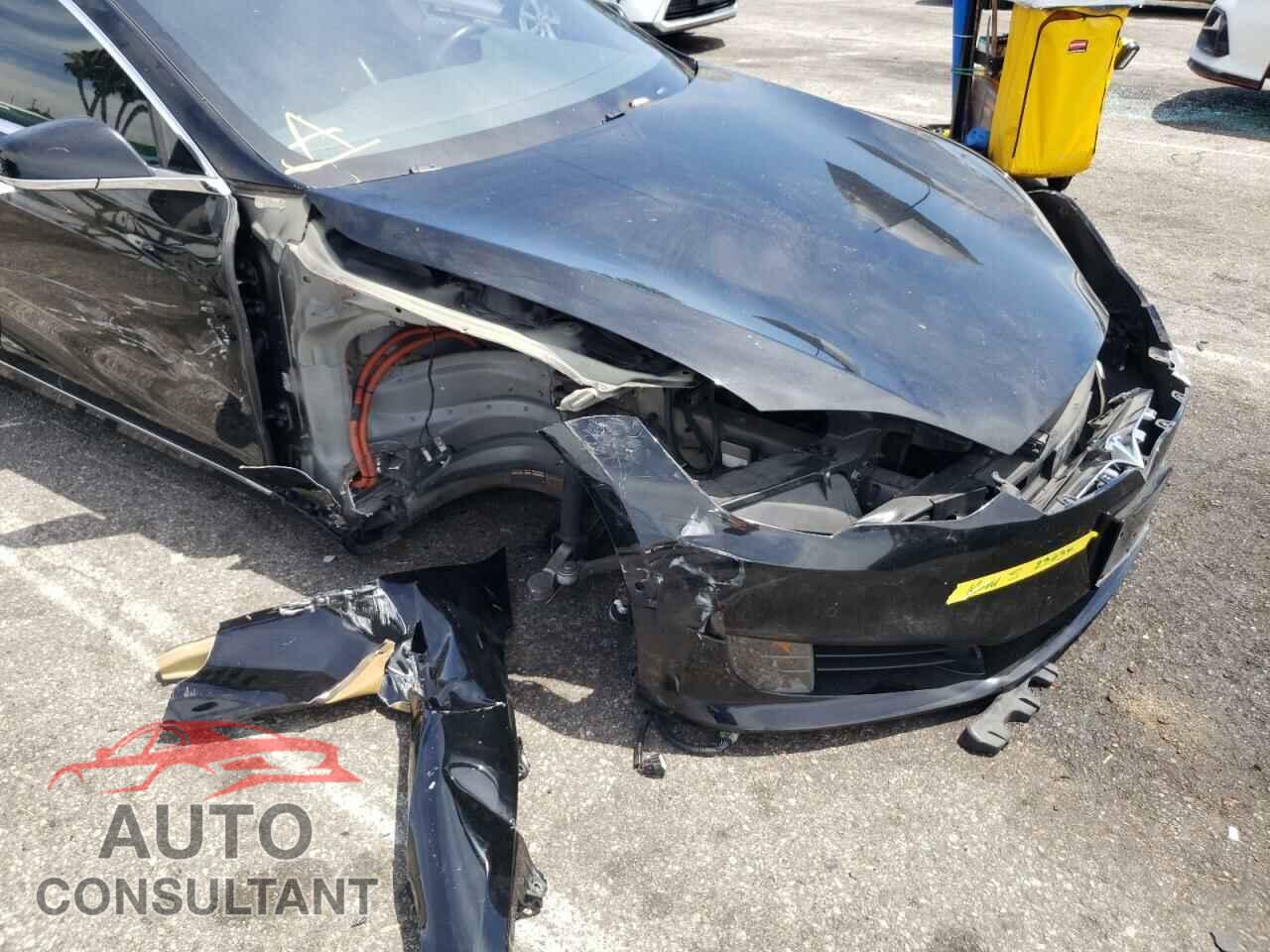 TESLA MODEL S 2017 - 5YJSA1E16HF187593