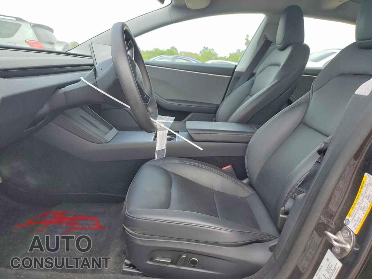 TESLA MODEL 3 2024 - 5YJ3E1EA7RF772435