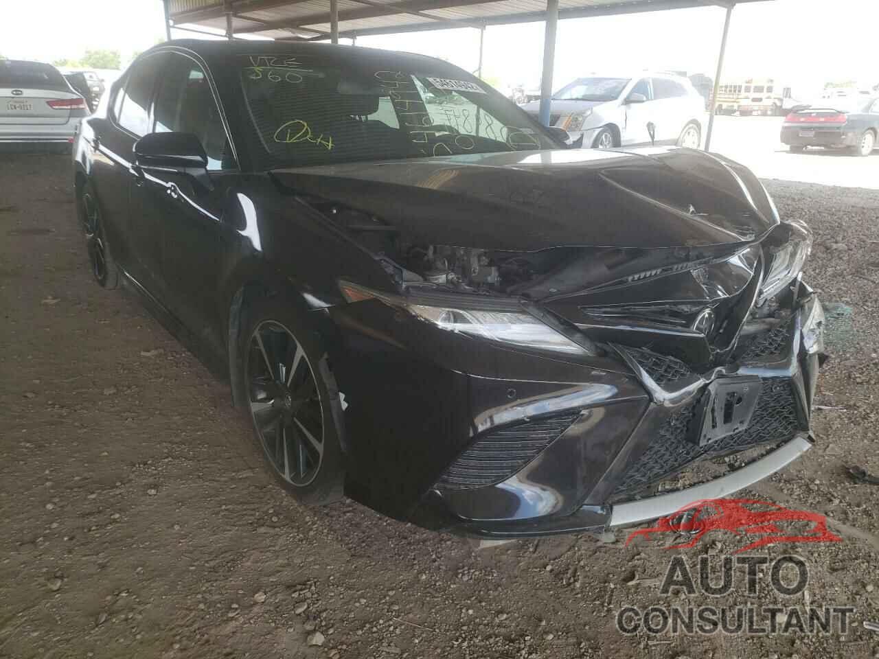 TOYOTA CAMRY 2018 - 4T1B61HK5JU054435