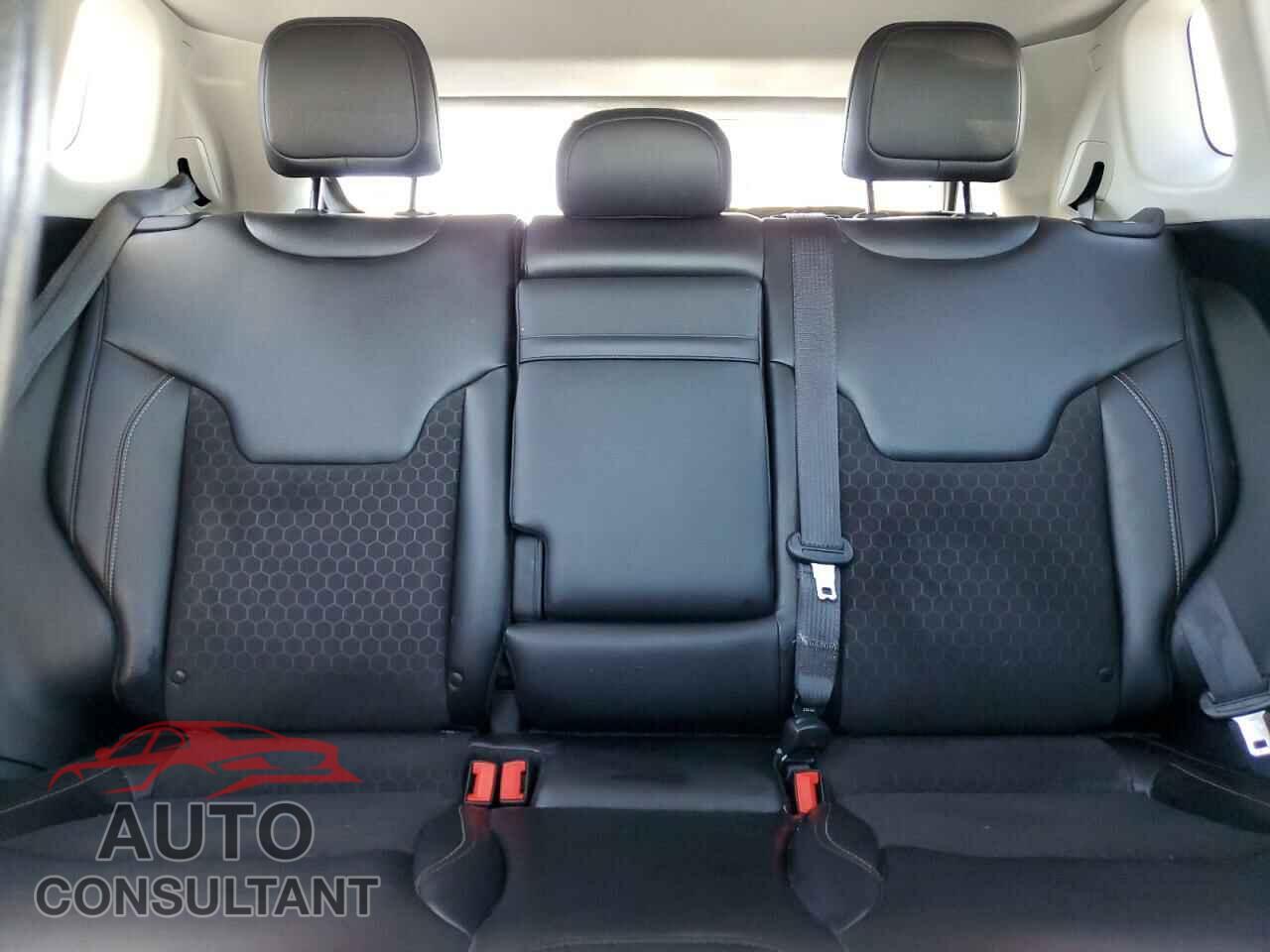 JEEP COMPASS 2018 - 3C4NJDBB8JT245898