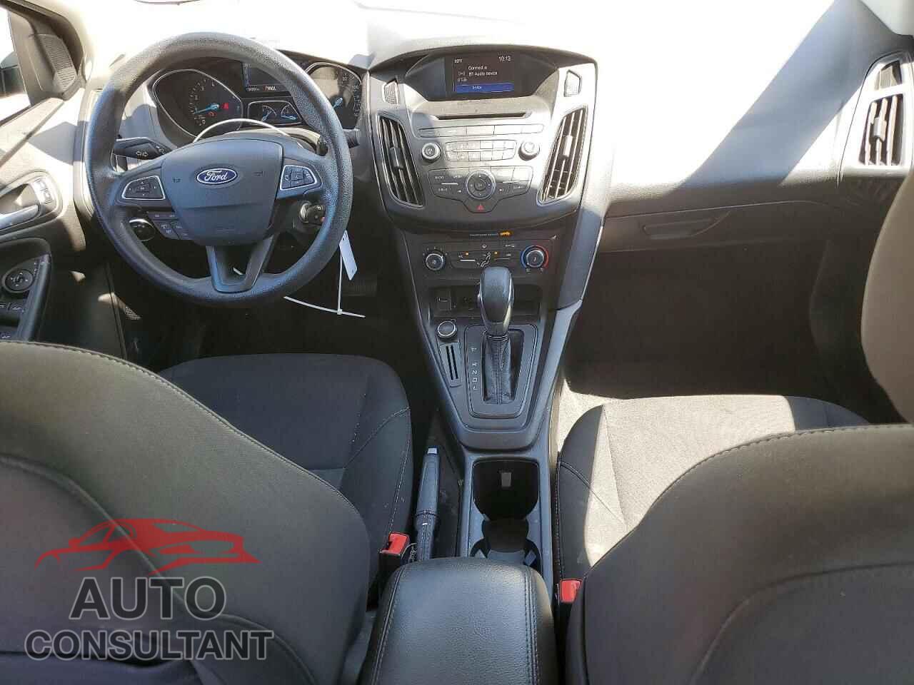 FORD FOCUS 2017 - 1FADP3F29HL215738