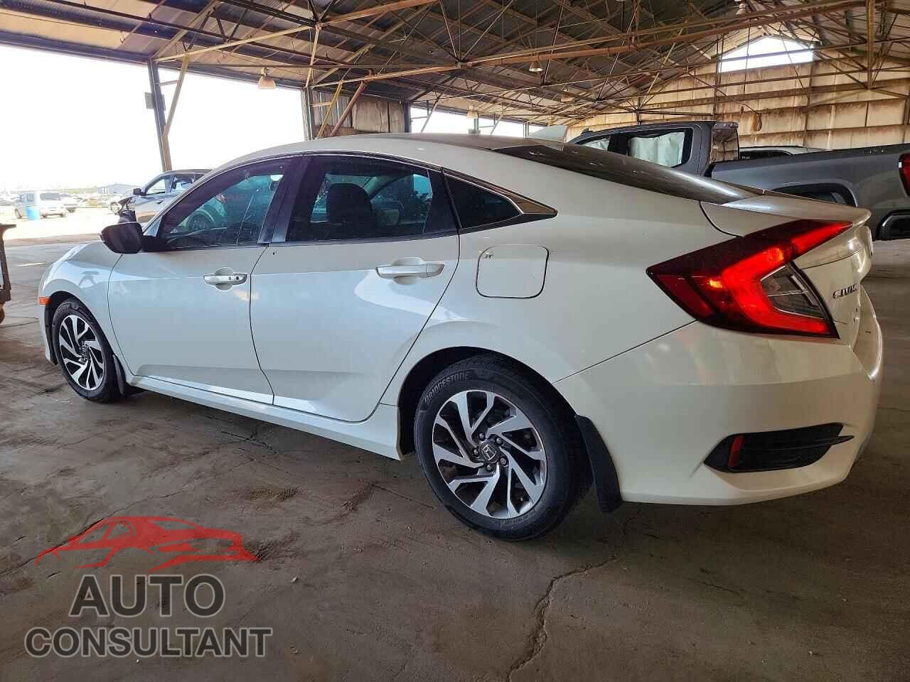 HONDA CIVIC 2017 - 19XFC2F70HE016705