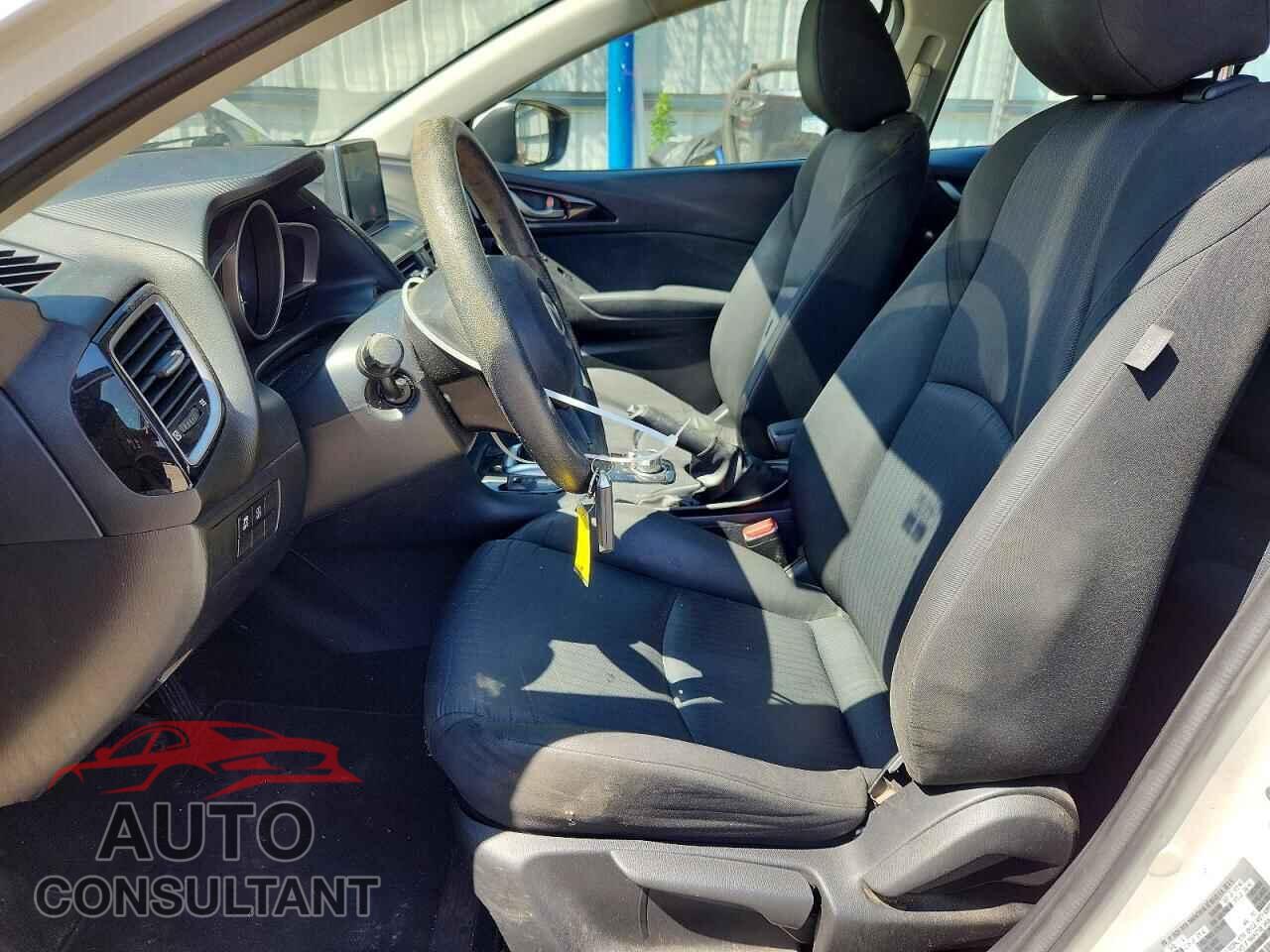 MAZDA 3 2015 - 3MZBM1U79FM173643