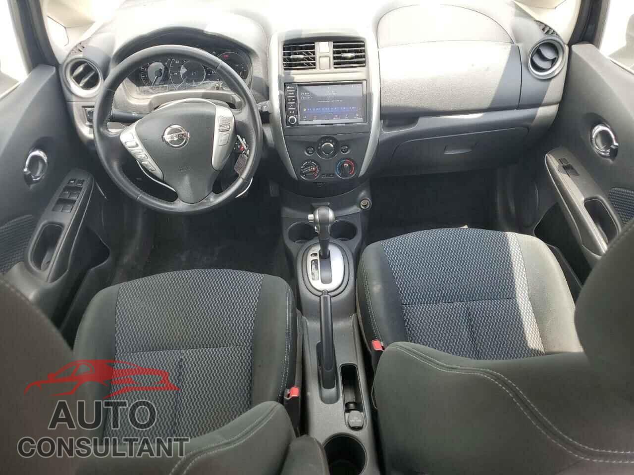 NISSAN VERSA 2019 - 3N1CE2CPXKL365331