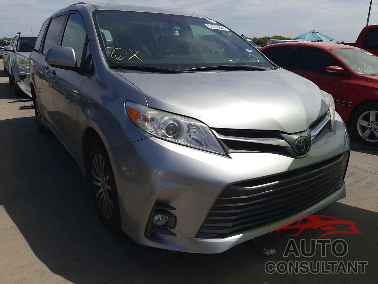 TOYOTA SIENNA 2018 - 5TDYZ3DC0JS919820