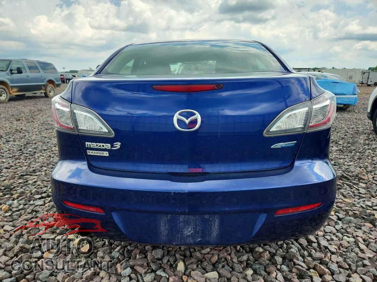 MAZDA 3 2013 - JM1BL1W77D1798233
