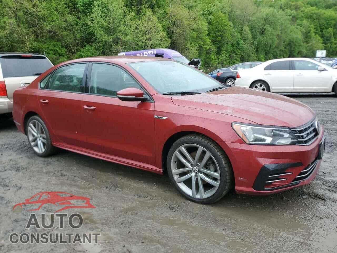 VOLKSWAGEN PASSAT 2018 - 1VWAA7A33JC005936