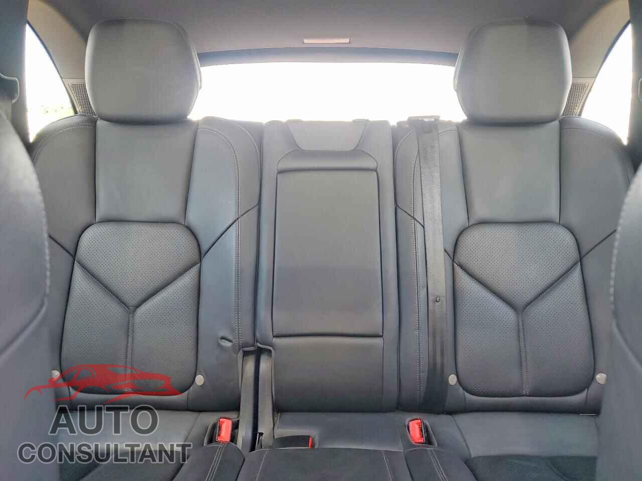 PORSCHE CAYENNE 2013 - WP1AF2A2XDLA39924