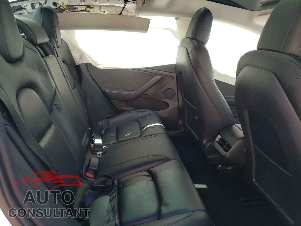 TESLA MODEL 3 2022 - 5YJ3E1EA5NF287771