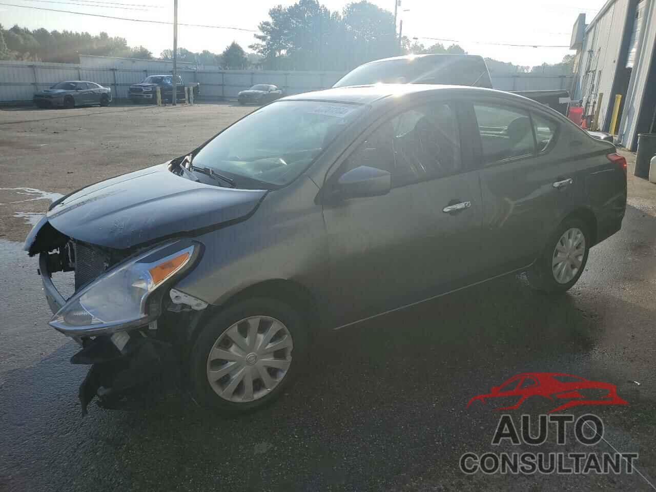 NISSAN VERSA 2018 - 3N1CN7AP8JL877197