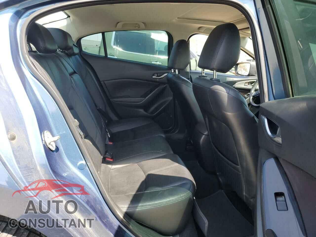 MAZDA 3 2017 - 3MZBN1V76HM115844