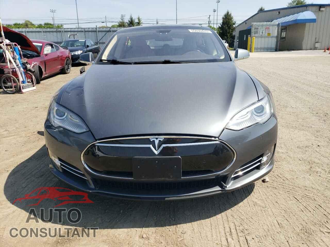 TESLA MODEL S 2014 - 5YJSA1H16EFP36135
