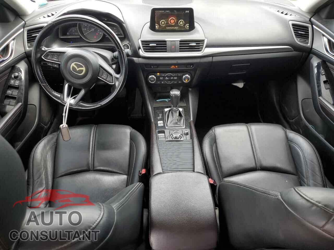 MAZDA 3 2017 - 3MZBN1V78HM144004