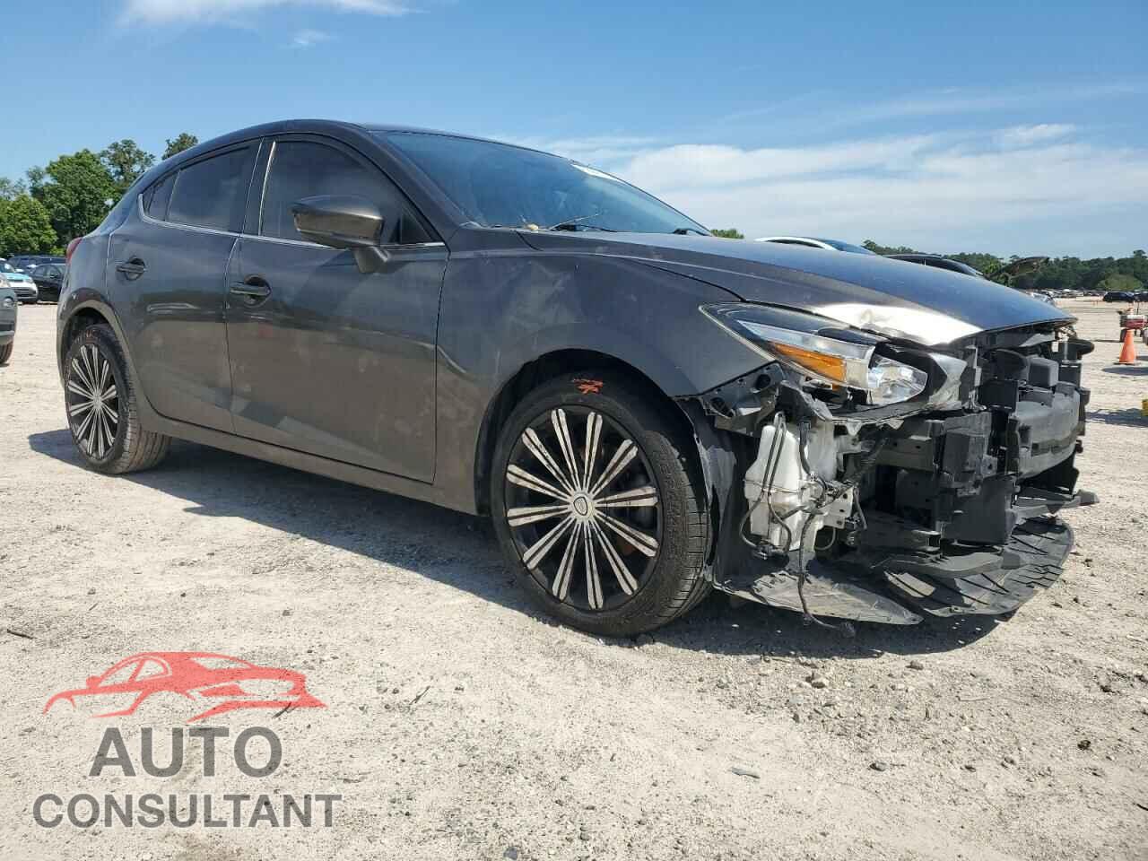 MAZDA 3 2017 - 3MZBN1L32HM123939