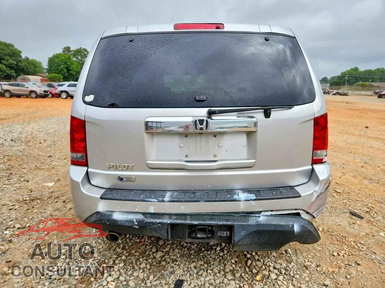 HONDA PILOT 2013 - 5FNYF3H45DB009343