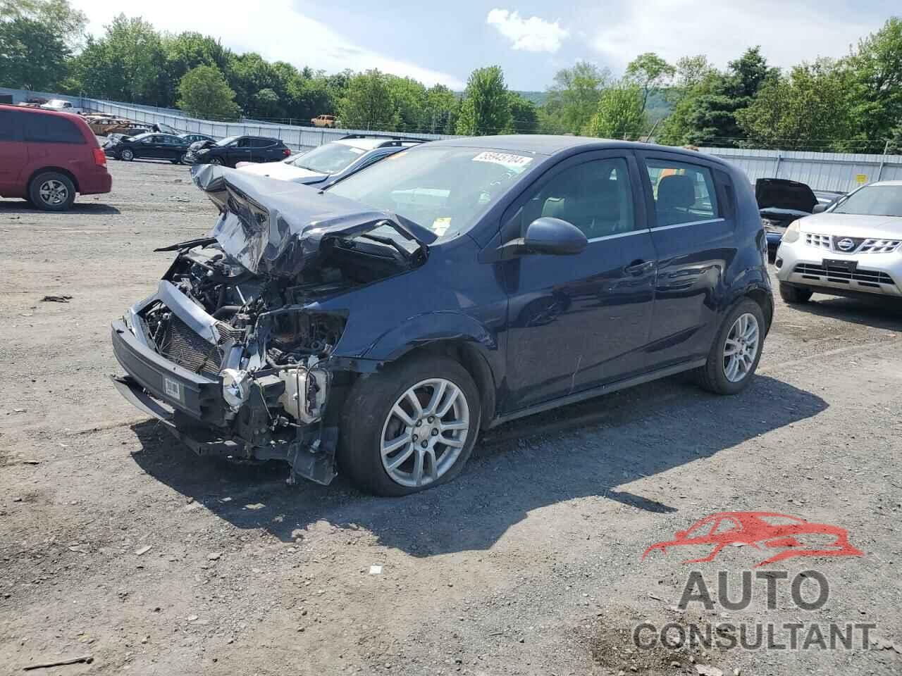CHEVROLET SONIC 2015 - 1G1JC6SG7F4209609