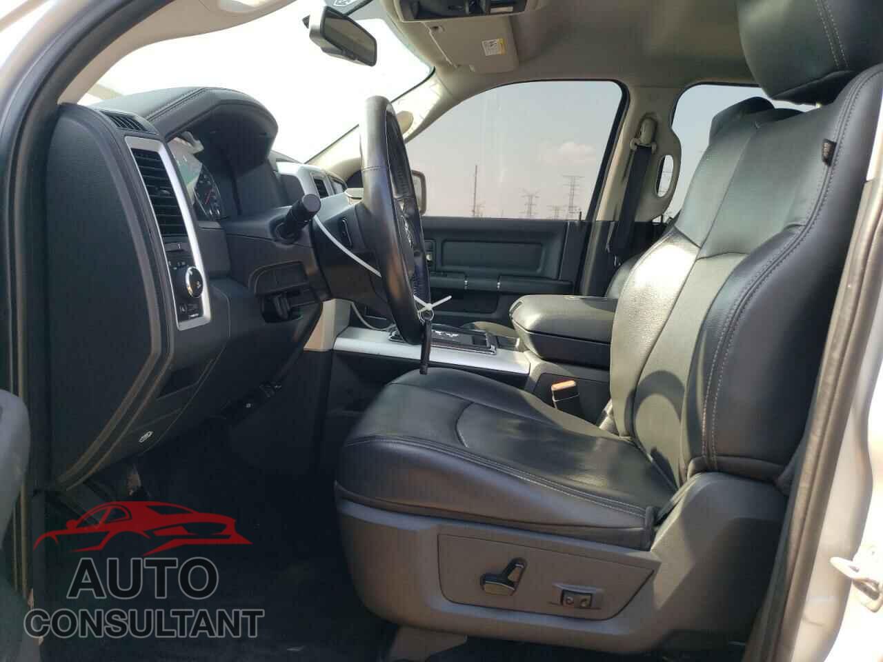 DODGE RAM 1500 2012 - 1C6RD7MT5CS304773