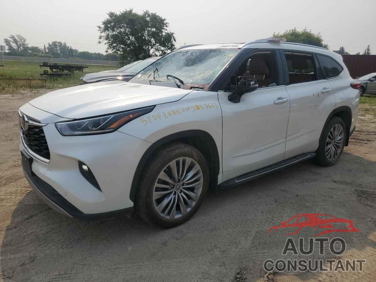 TOYOTA HIGHLANDER 2022 - 5TDFZRBH2NS257673