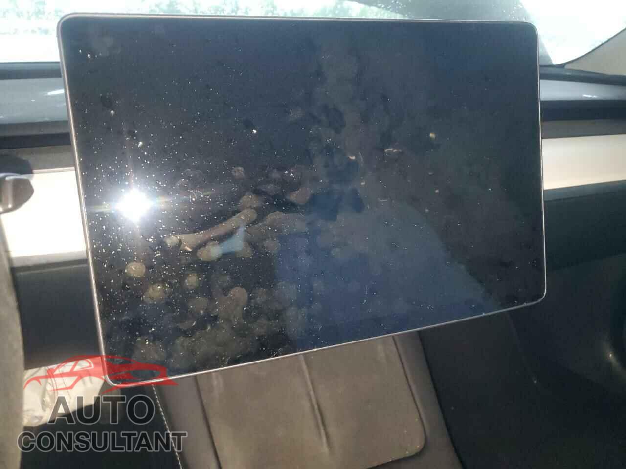 TESLA MODEL 3 2022 - 5YJ3E1EB4NF152094