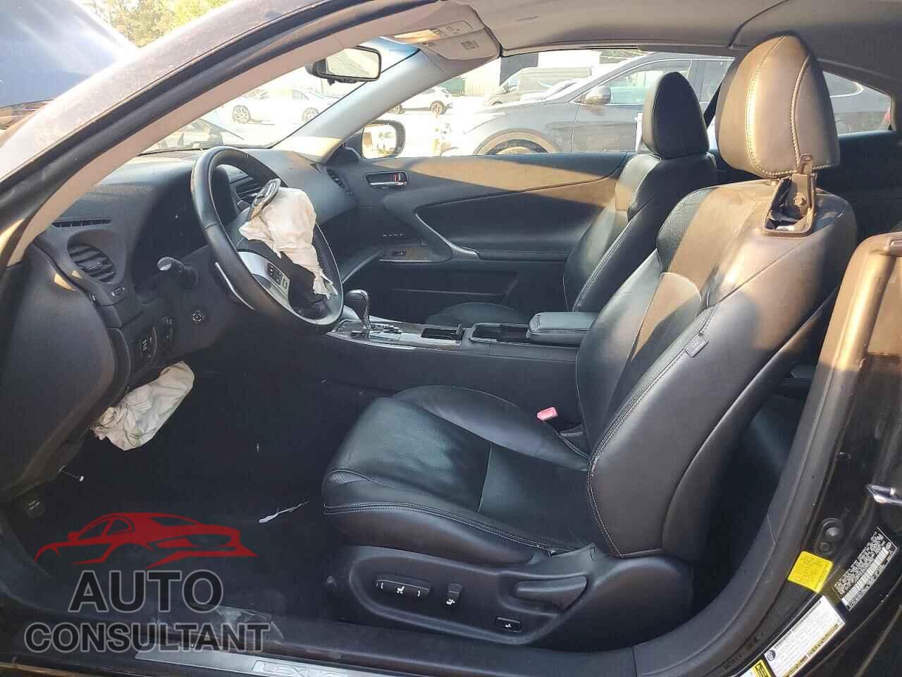 LEXUS IS 2012 - JTHFF2C22C2523982