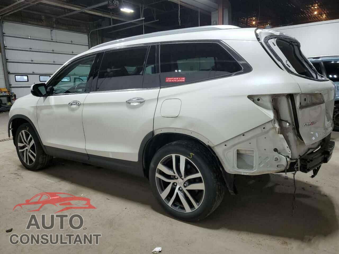 HONDA PILOT 2018 - 5FNYF6H02JB060714