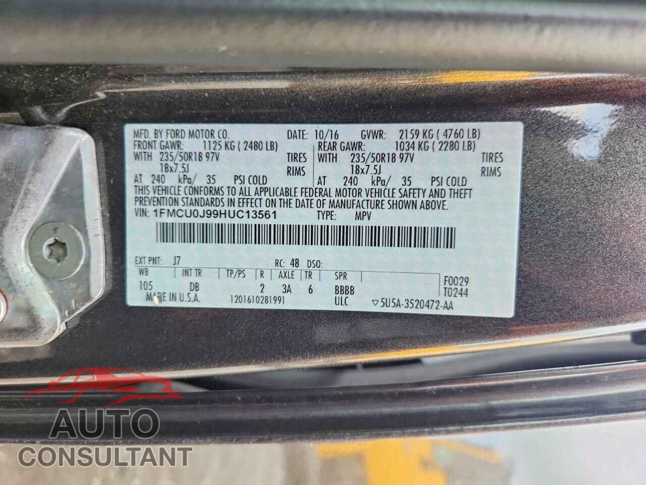 FORD ESCAPE 2017 - 1FMCU0J99HUC13561