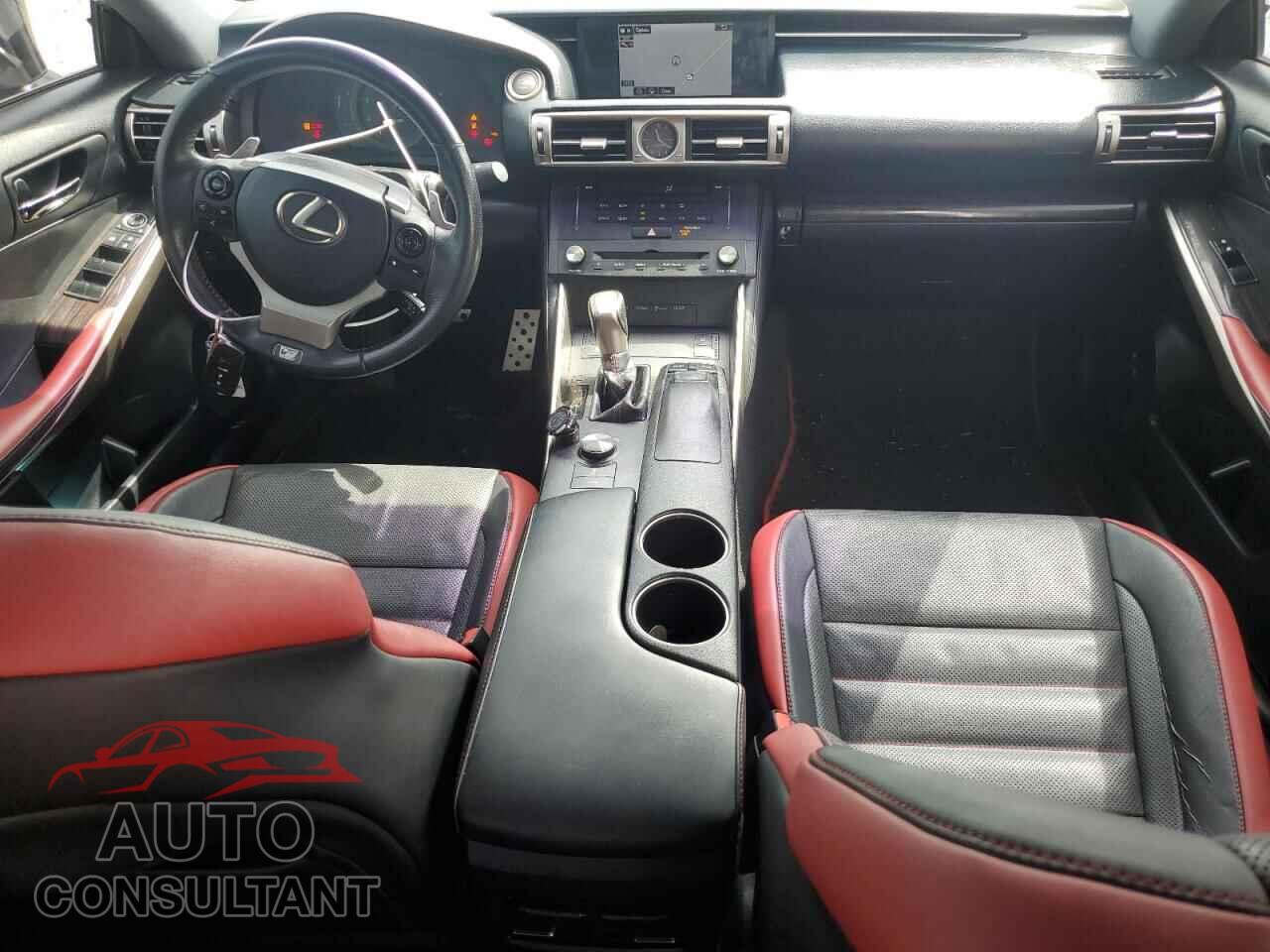 LEXUS IS 2015 - JTHCF1D24F5020484