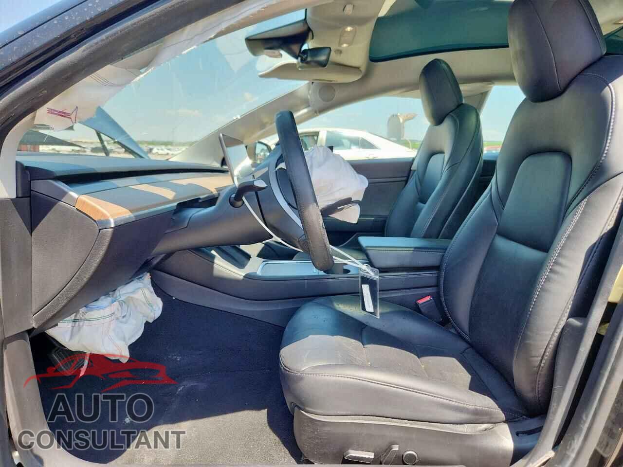 TESLA MODEL 3 2021 - 5YJ3E1EA4MF867155