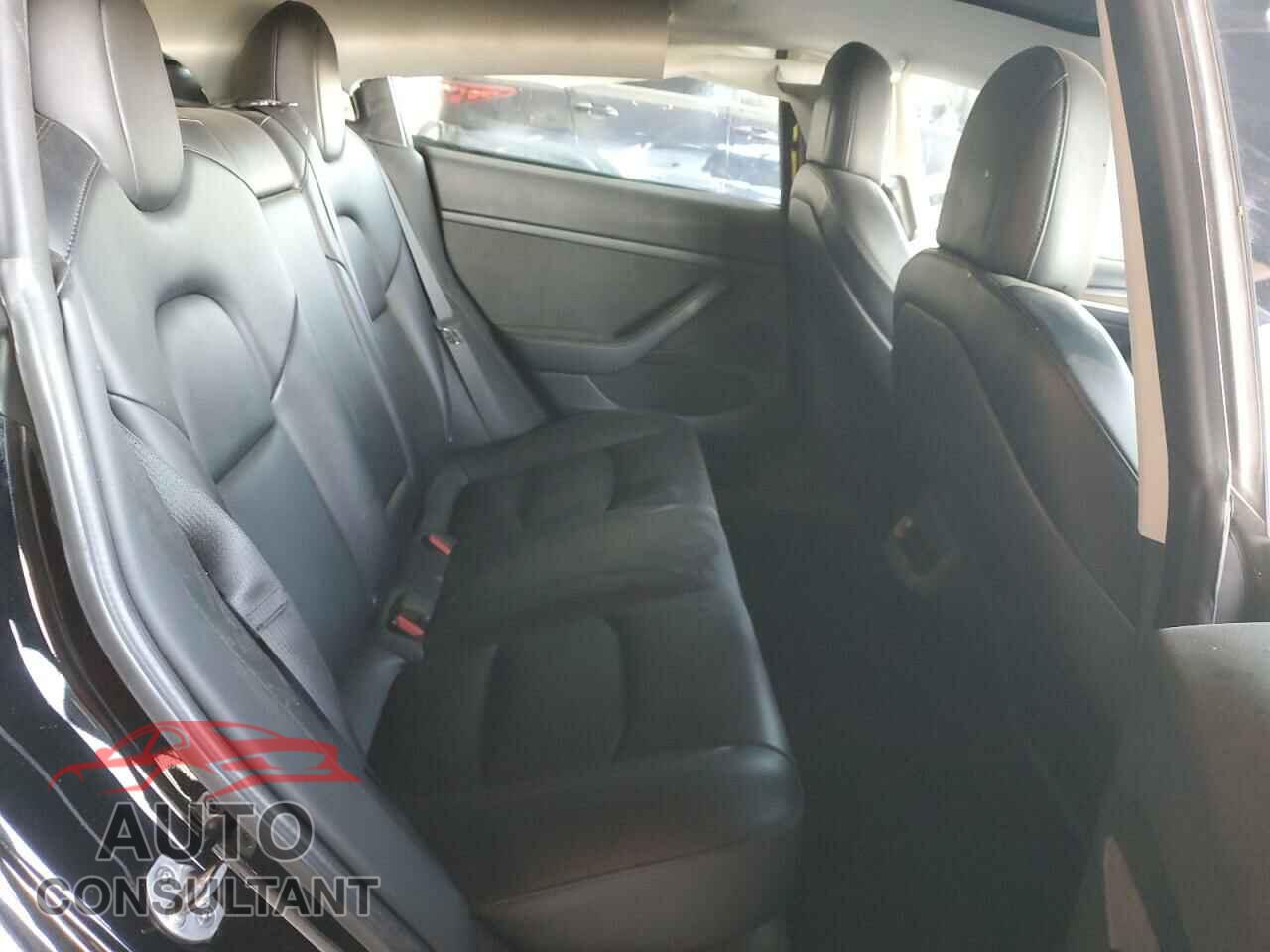 TESLA MODEL 3 2022 - 5YJ3E1EA5NF286104