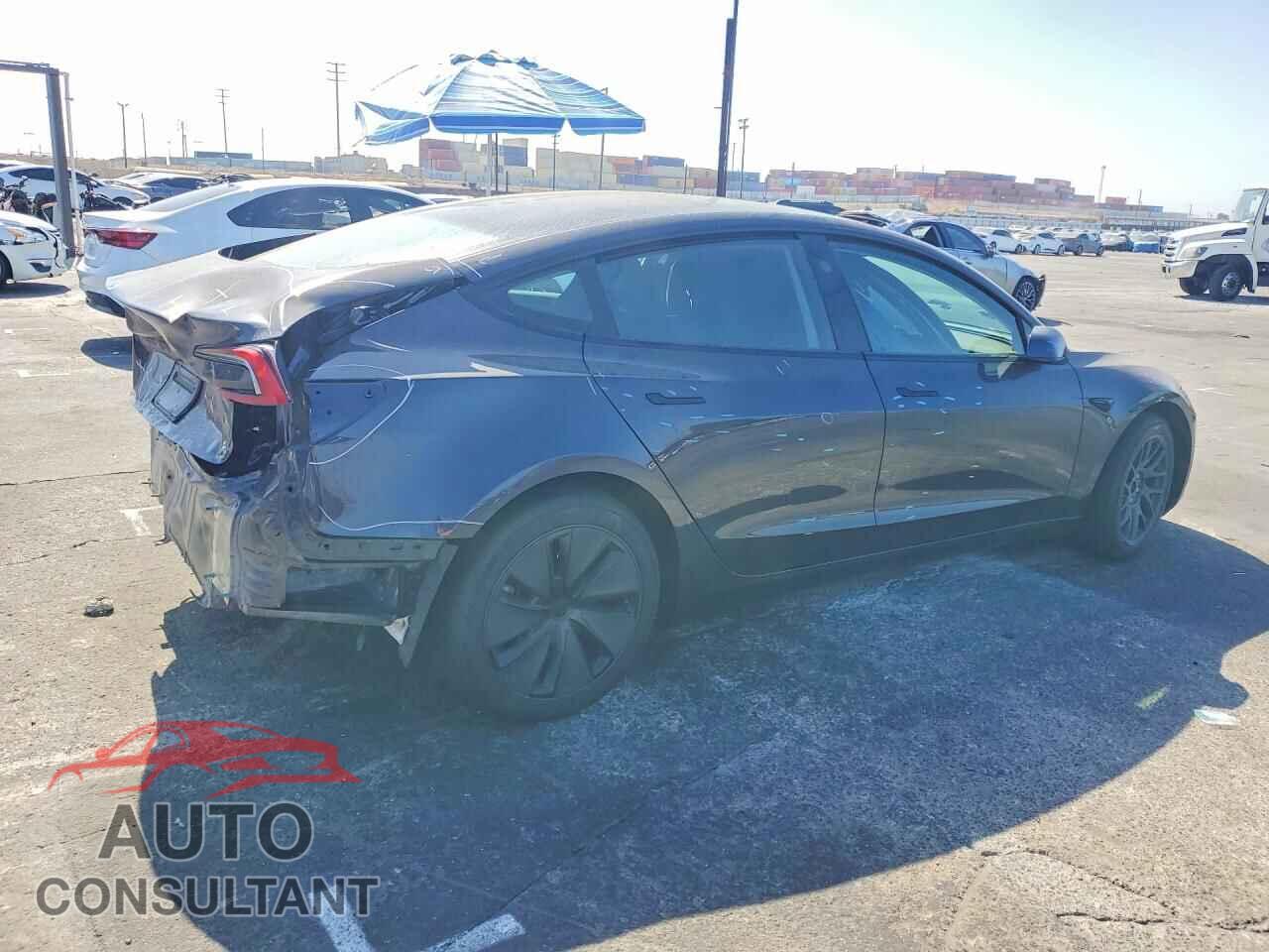 TESLA MODEL 3 2024 - 5YJ3E1EA2RF726169