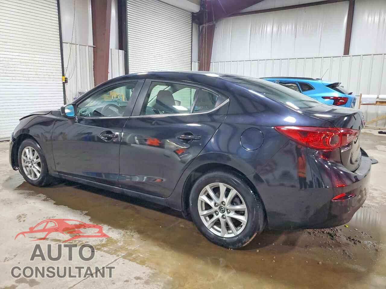 MAZDA 3 2018 - 3MZBN1U74JM192817