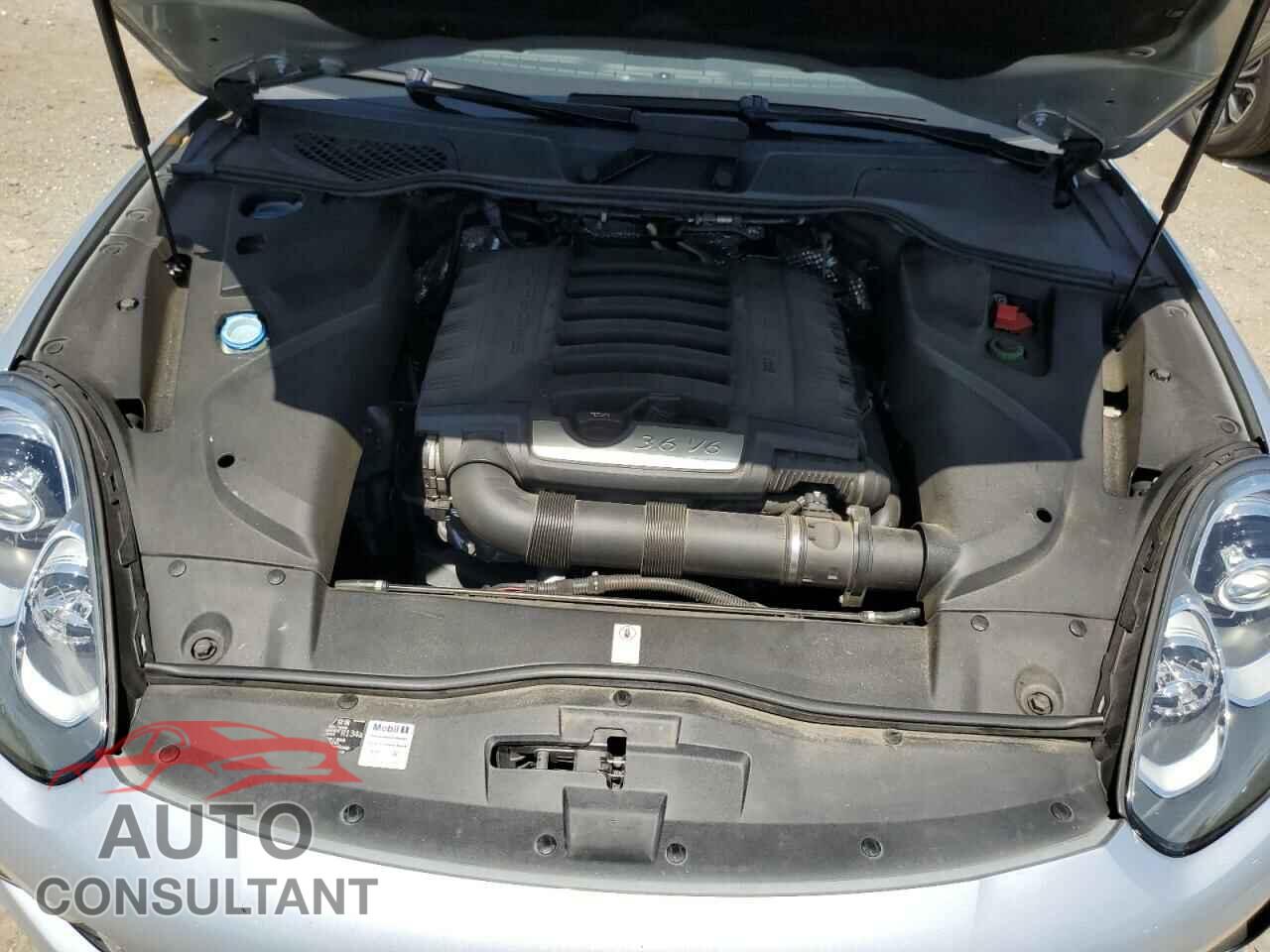 PORSCHE CAYENNE 2016 - WP1AA2A29GKA38174