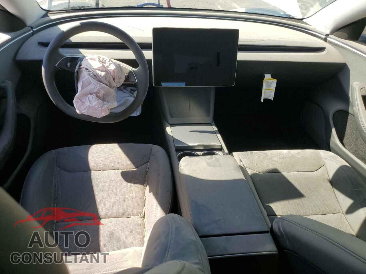 TESLA MODEL 3 2024 - 5YJ3E1EA2RF821959