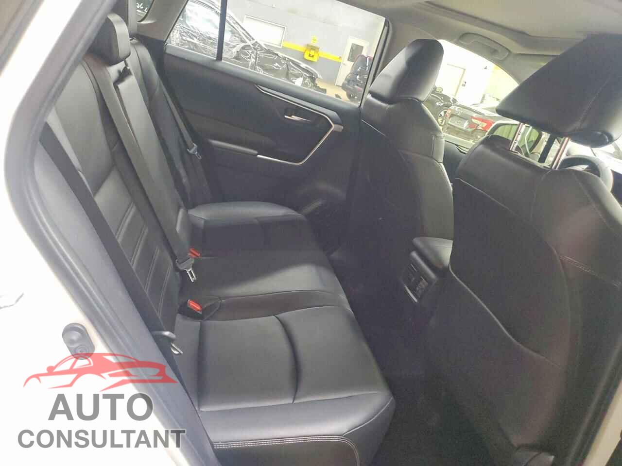 TOYOTA RAV4 2019 - JTMC1RFV0KD017118