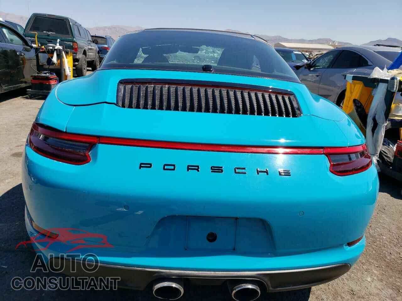 PORSCHE 911 2017 - WP0BB2A9XHS136860