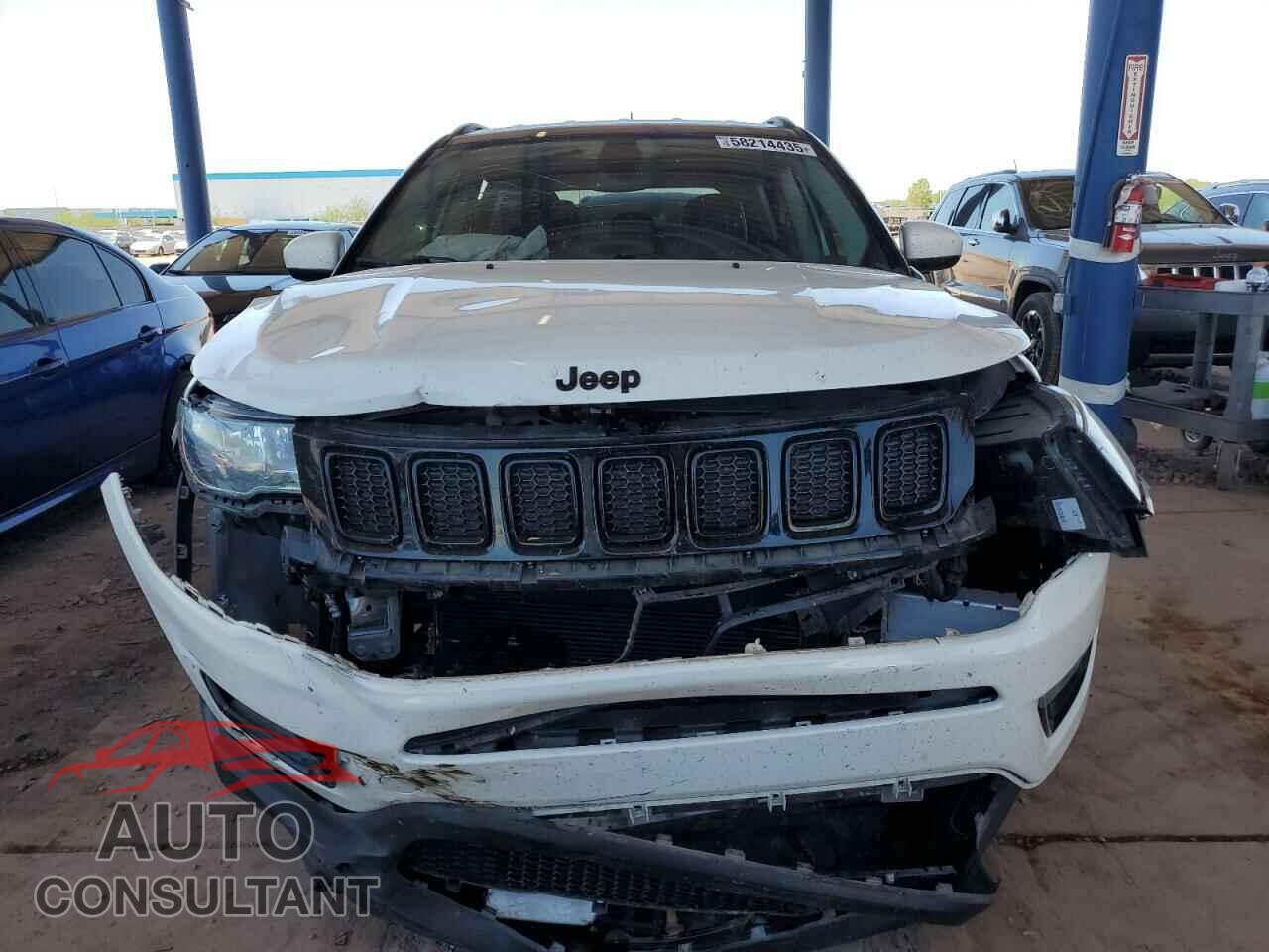 JEEP COMPASS 2018 - 3C4NJDBB9JT433152