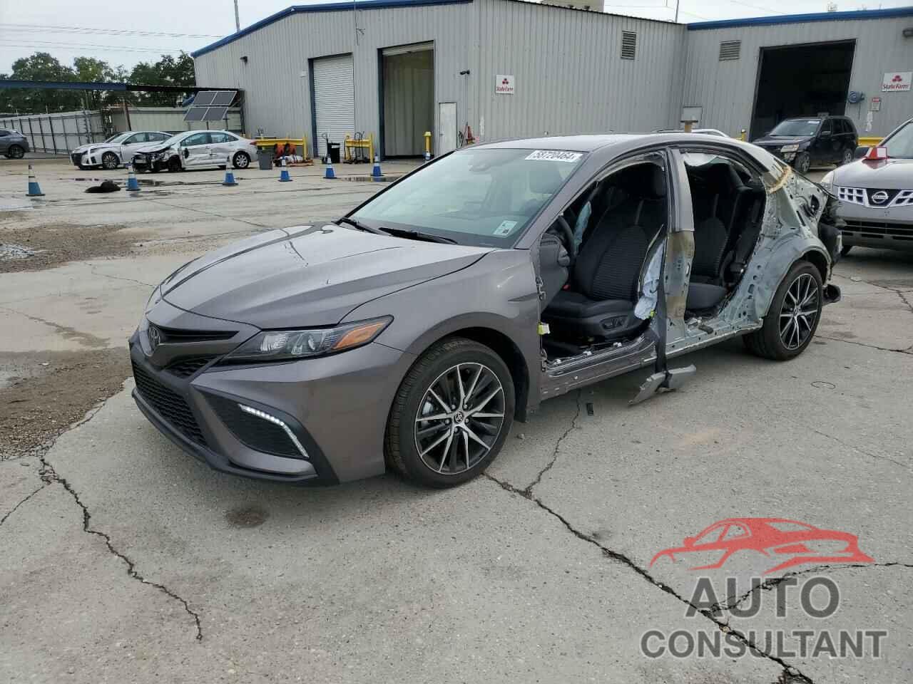 TOYOTA CAMRY 2024 - 4T1T11AKXRU853667