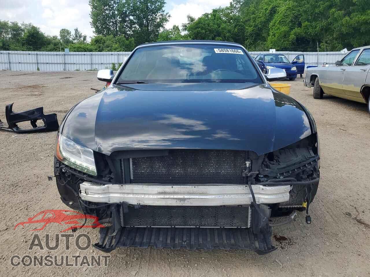 AUDI S5/RS5 2011 - WAUCGBFH3BN002183