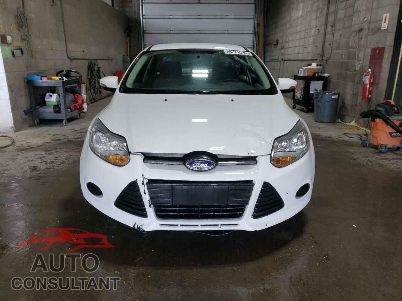 FORD FOCUS 2014 - 1FADP3F23EL453032