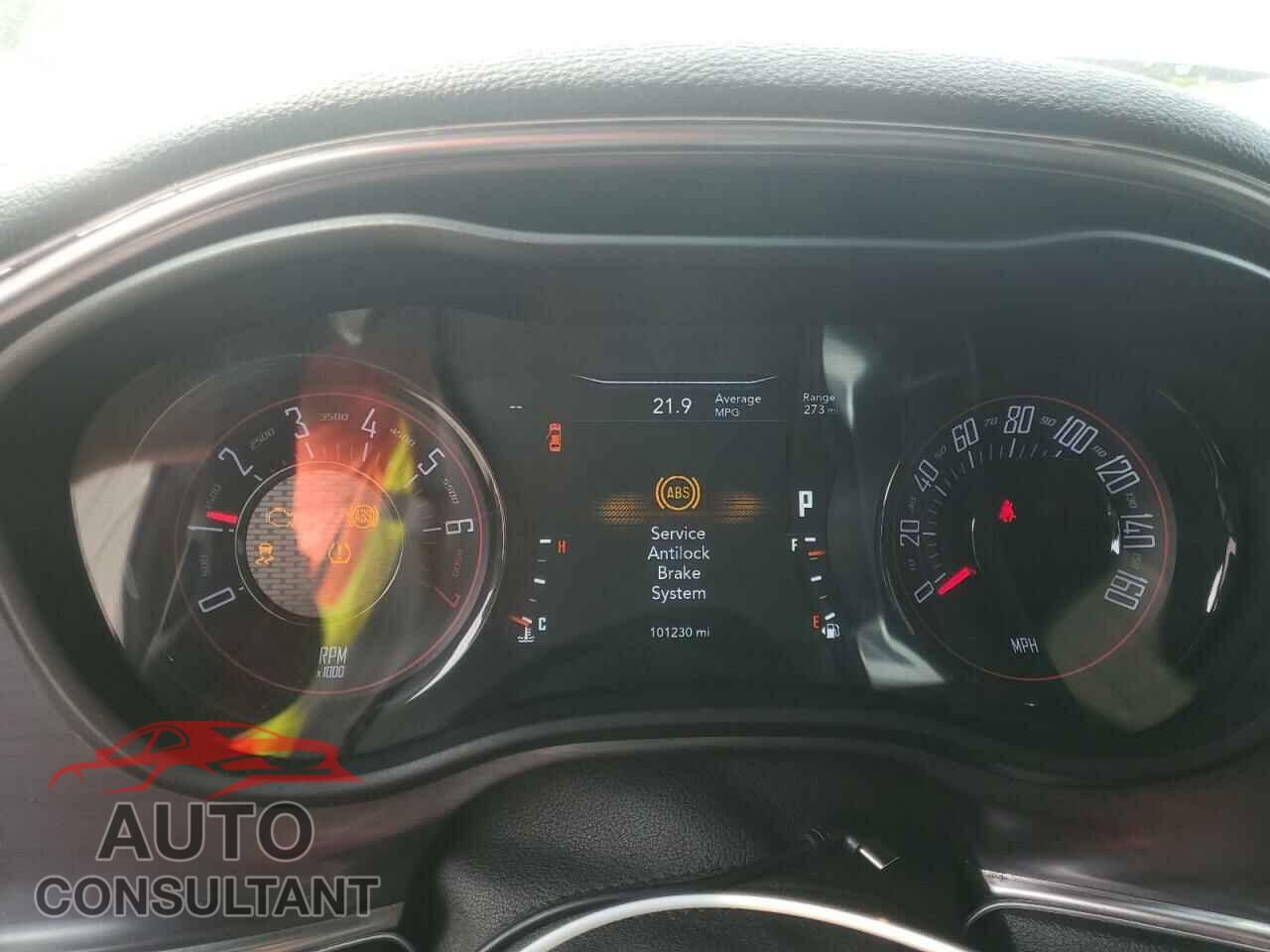 DODGE CHALLENGER 2018 - 2C3CDZGG3JH257423